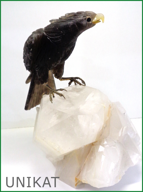 Edelsteinschnitzerei - Adler auf Bergkristall